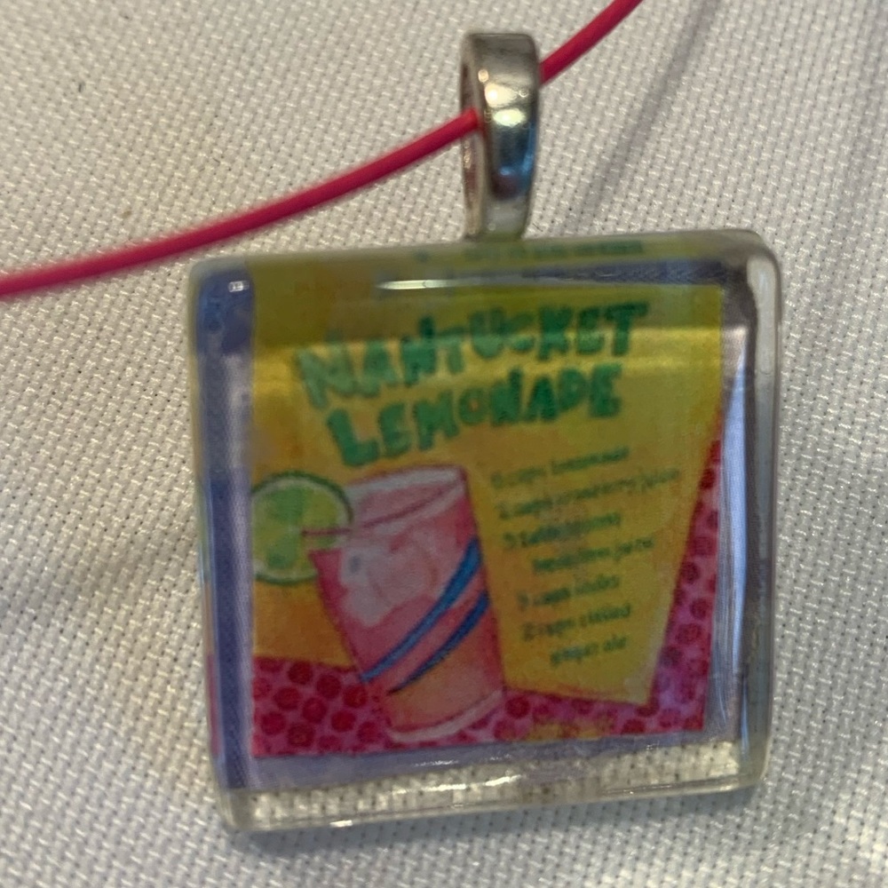 Pink Choker Necklace With “Nantucket” Pendant - Picture 3 of 6